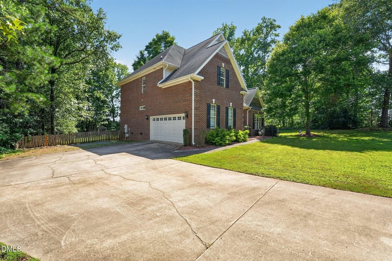 421 Cricket Hearth Rd, Sanford, NC 27330