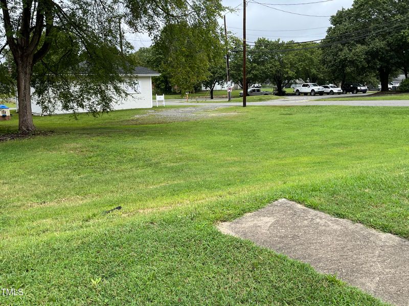 421 N Main St, Creedmoor, NC 27522