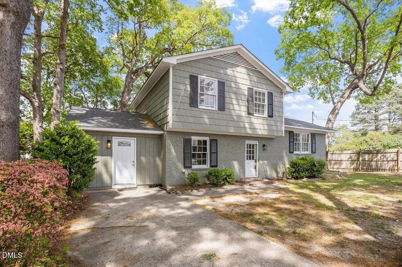 4217 Live Oak Rd, Raleigh, NC 27604