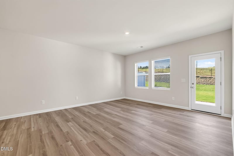 422 Barrington Key Dr, Zebulon, NC 27597