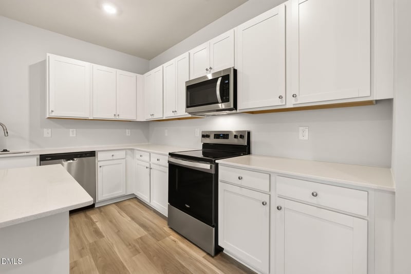 422 Barrington Key Dr, Zebulon, NC 27597