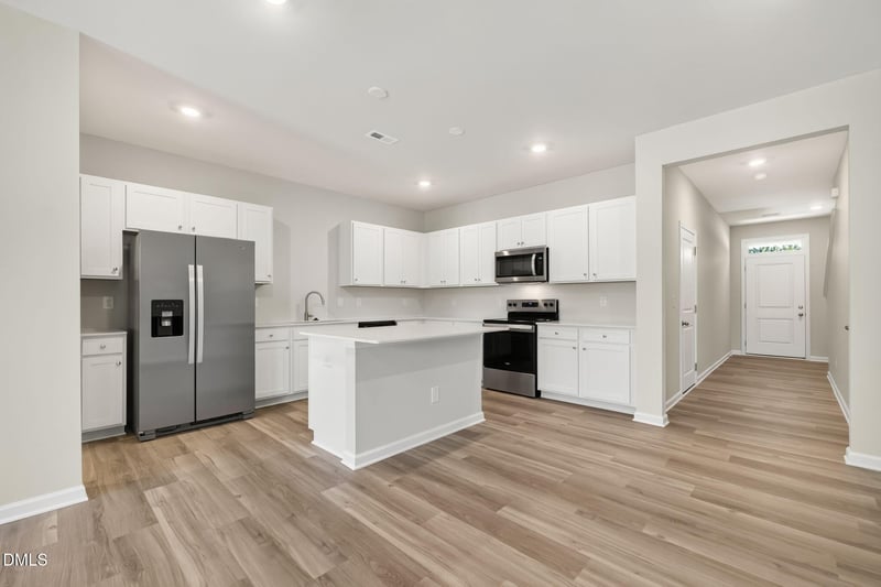 422 Barrington Key Dr, Zebulon, NC 27597