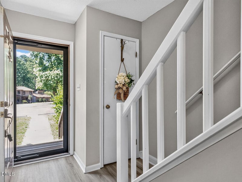 4225 The Oaks Dr, Raleigh, NC 27606