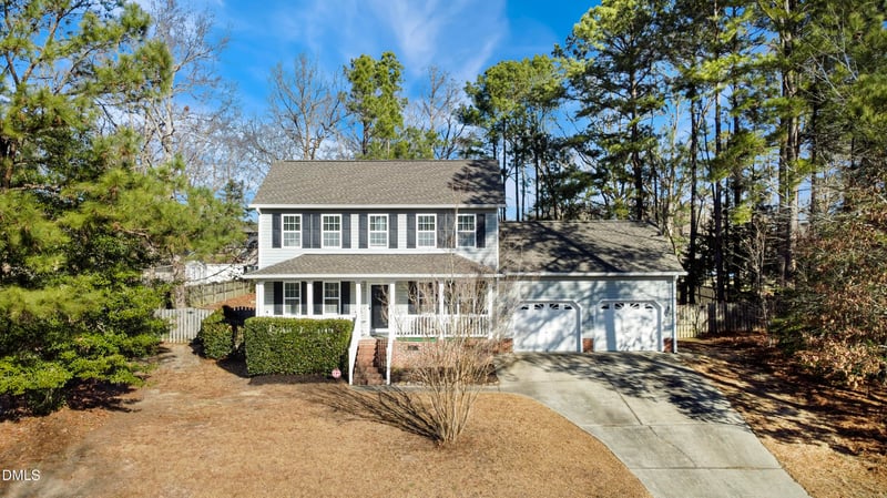 423 Kinsman Ct, Fuquay Varina, NC 27526