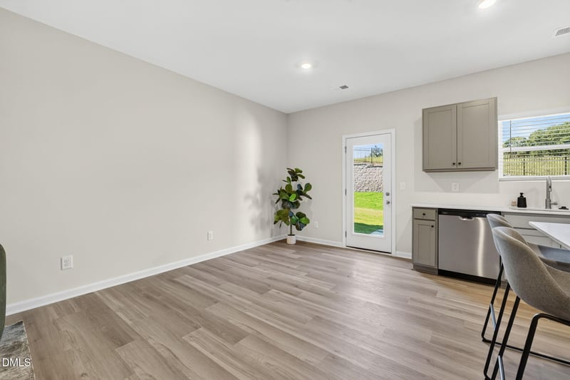 424 Barrington Ky Dr, Zebulon, NC 27597