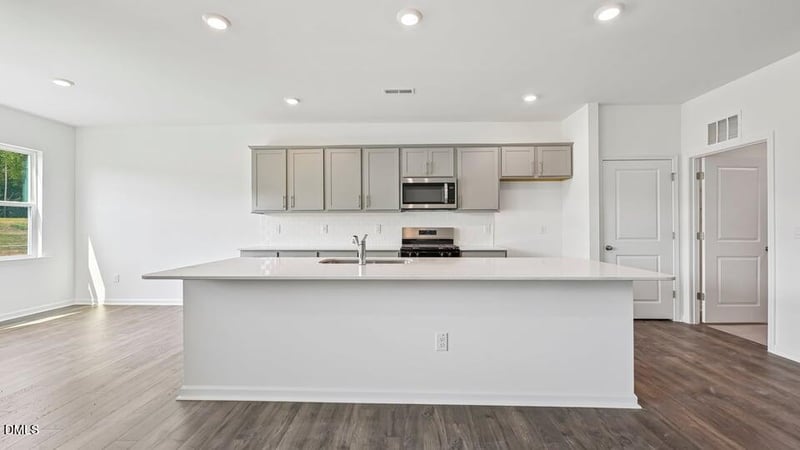 424 Conifer St, Sanford, NC 27332