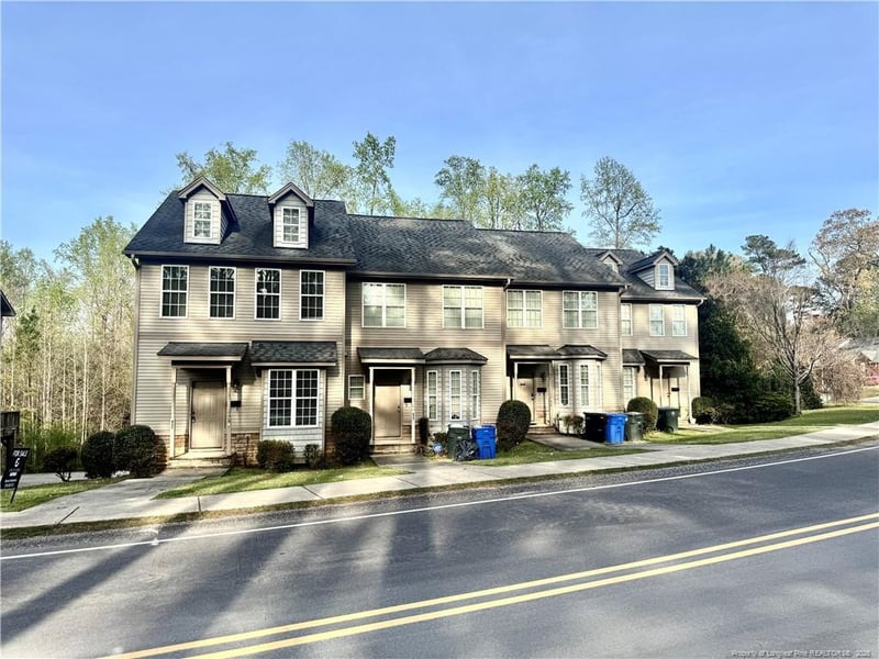 425 Georgetown Cir, Fayetteville, NC 28314