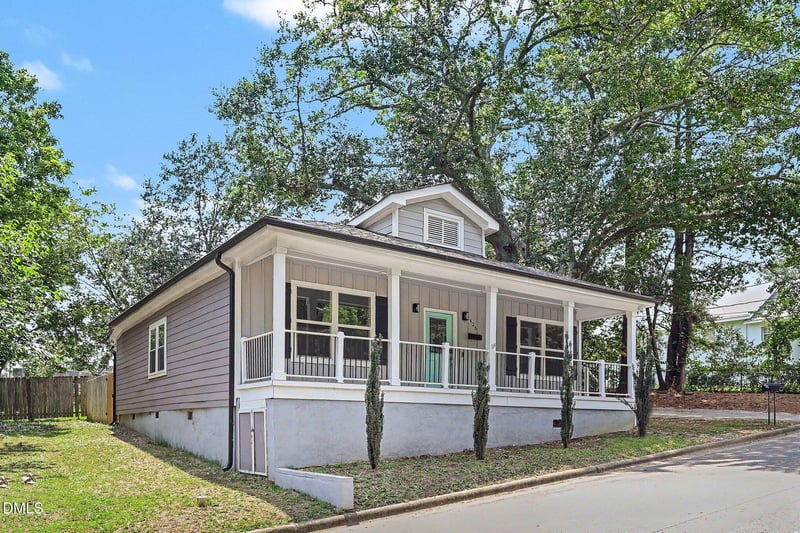 425 E Stallings St, Clayton, NC 27520