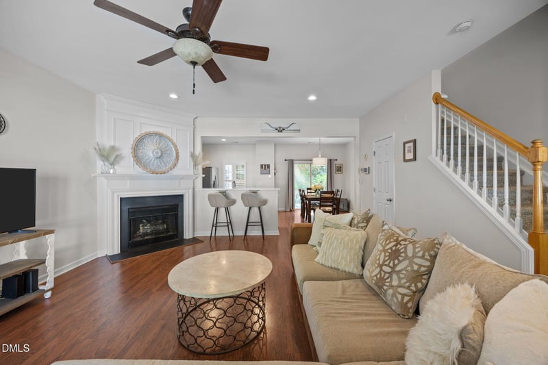 4252 Vienna Crest Dr, Raleigh, NC 27613