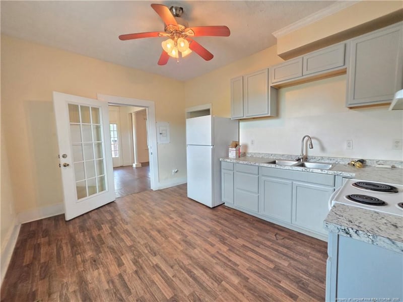 429 Gillespie St, Fayetteville, NC 28301