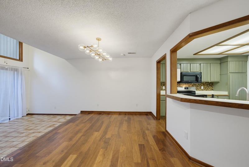 4303 Sunbelt Pl, Raleigh, NC 27613