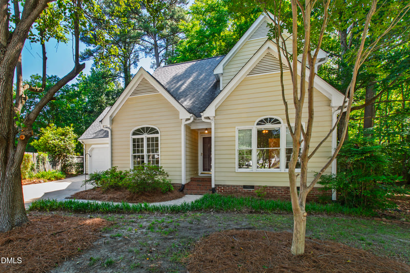 4305 Dinwiddie Ct, Raleigh, NC 27604