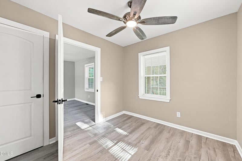 431 Dudley St, Burlington, NC 27217