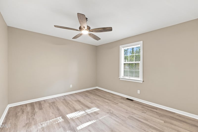 431 Dudley St, Burlington, NC 27217