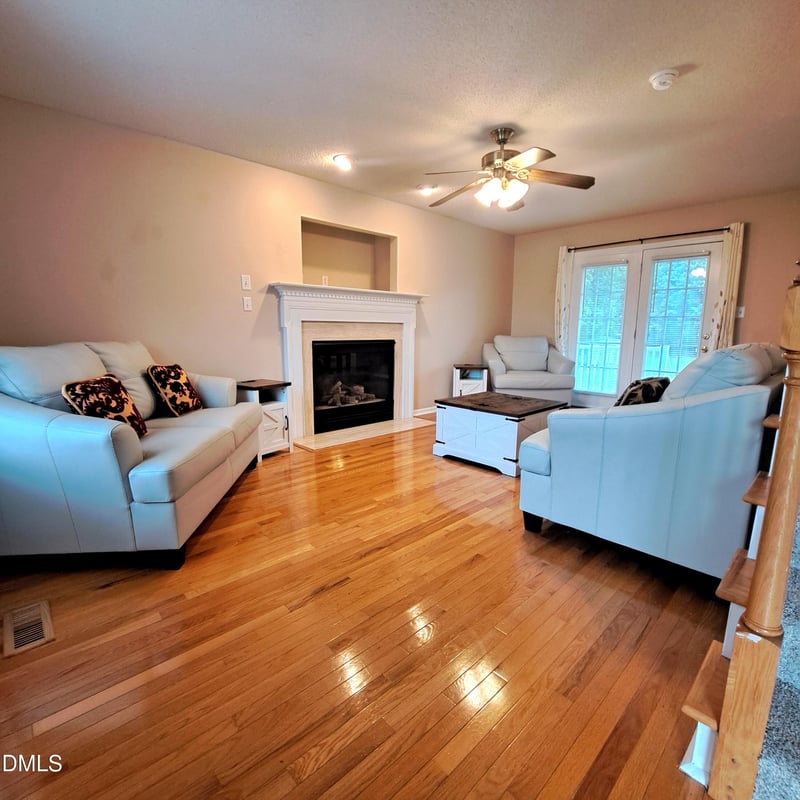 4320 Grassy Field Dr, Raleigh, NC 27610
