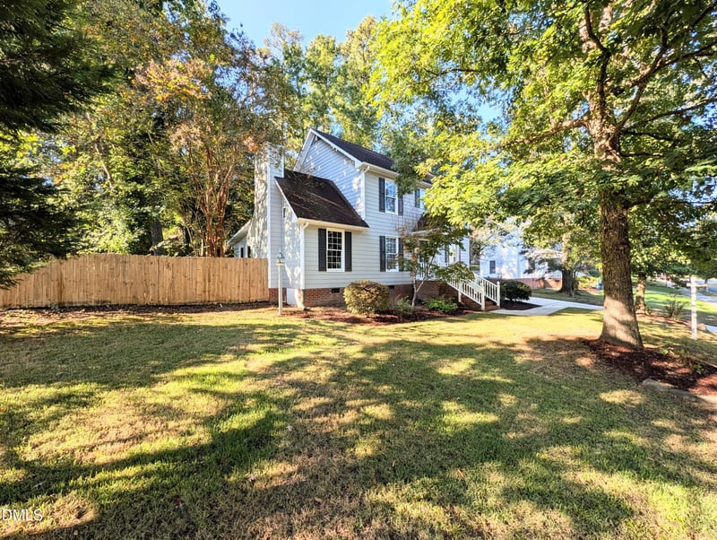 4320 Willow Lake Rd, Raleigh, NC 27616