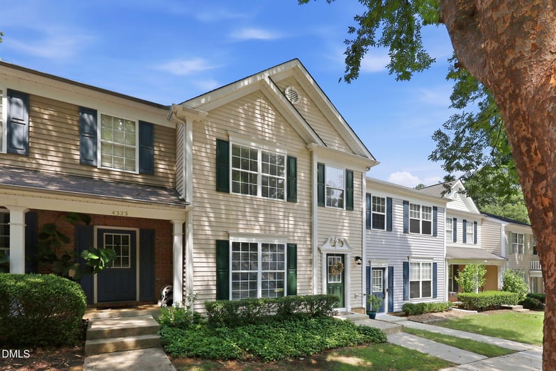 4325 Vienna Crest Dr, Raleigh, NC 27613