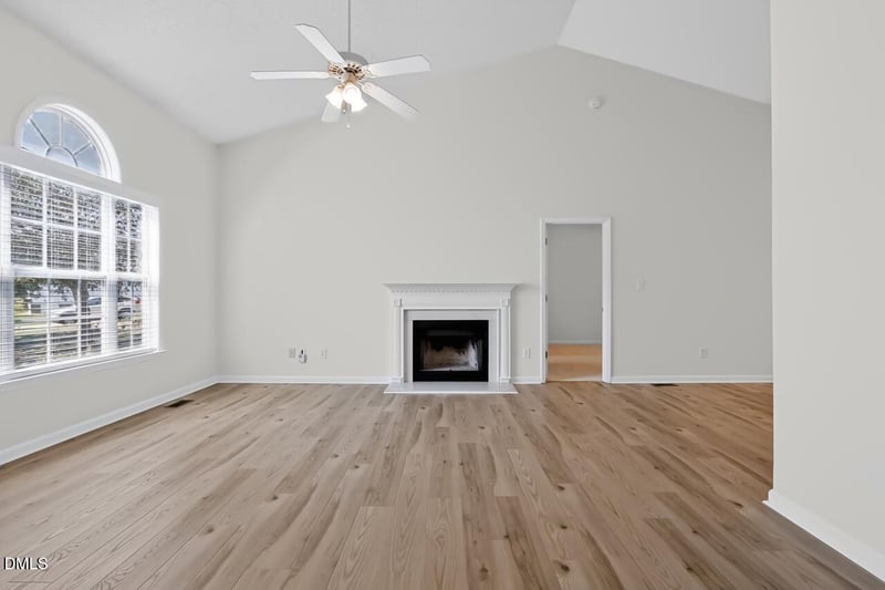 433 Haybale Ct, Fuquay Varina, NC 27526