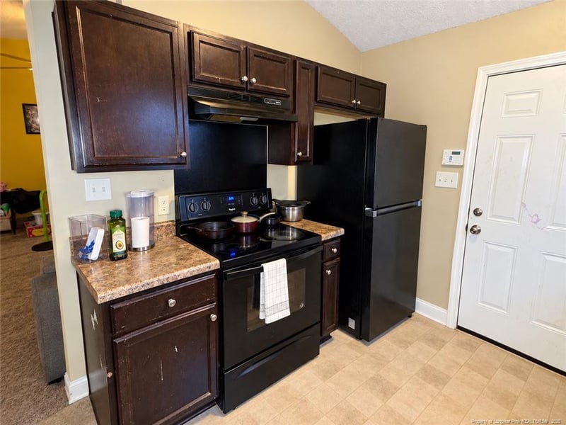 4333 Wavetree Dr, Fayetteville, NC 28306