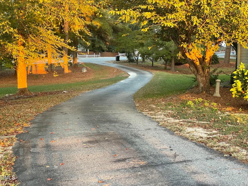 434 S Raleigh St, Angier, NC 27501