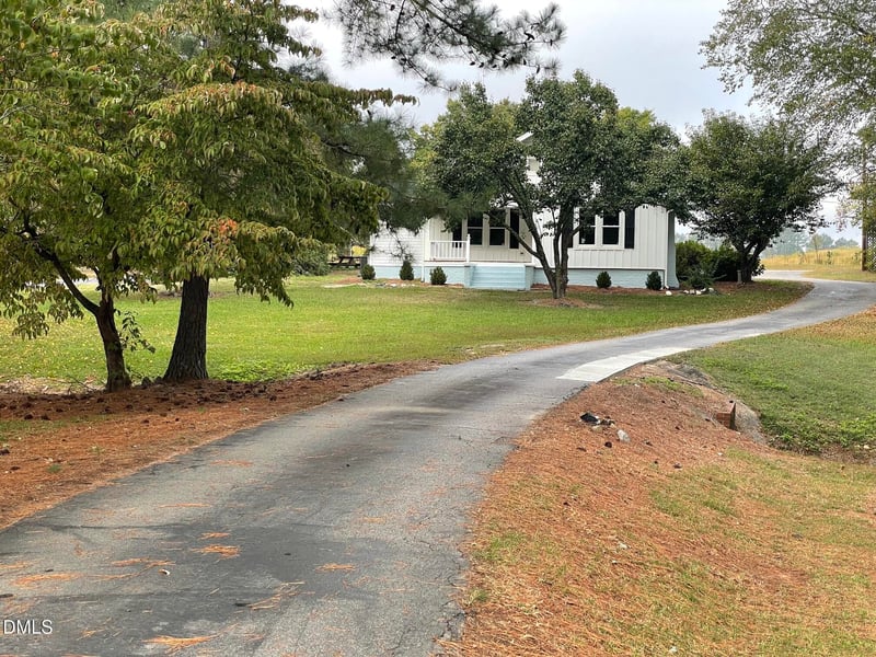 434 S Raleigh St, Angier, NC 27501