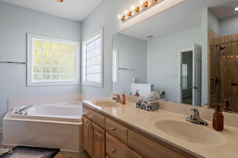 436 Olivia Way, Selma, NC 27576