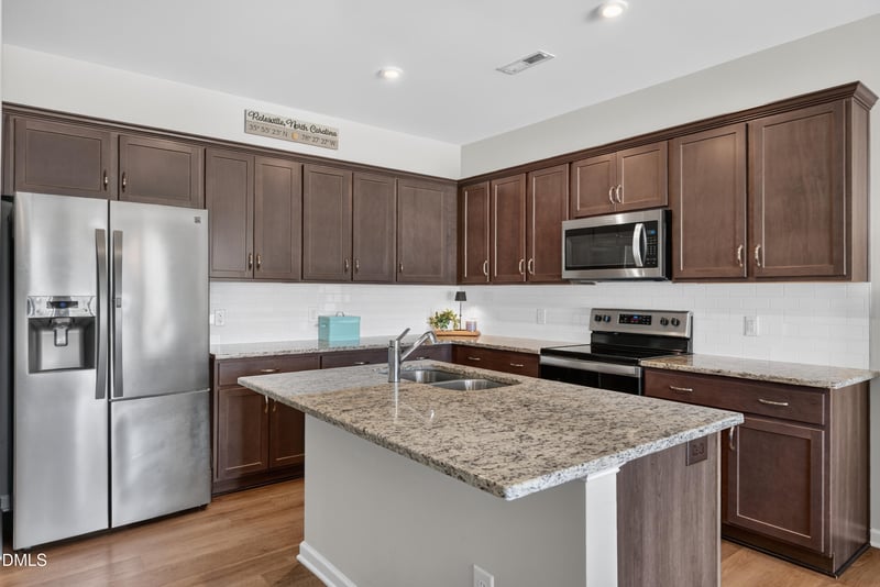 438 Leighann Ridge Ln, Rolesville, NC 27571