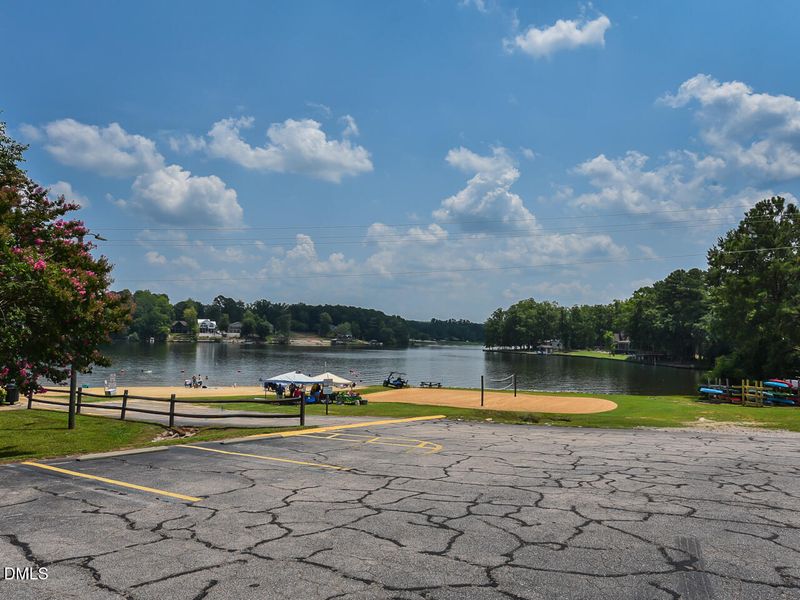 439 Shawnee Dr, Louisburg, NC 27549