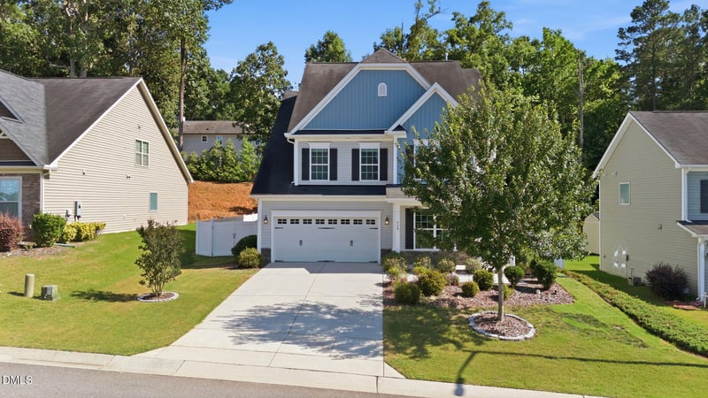 439 Sugarberry Ln, Clayton, NC 27527
