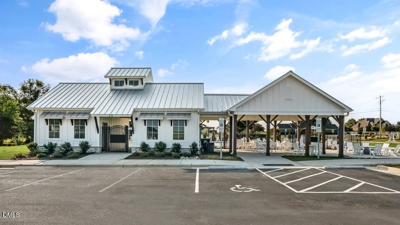 44 Honeydew Dr, Angier, NC 27501