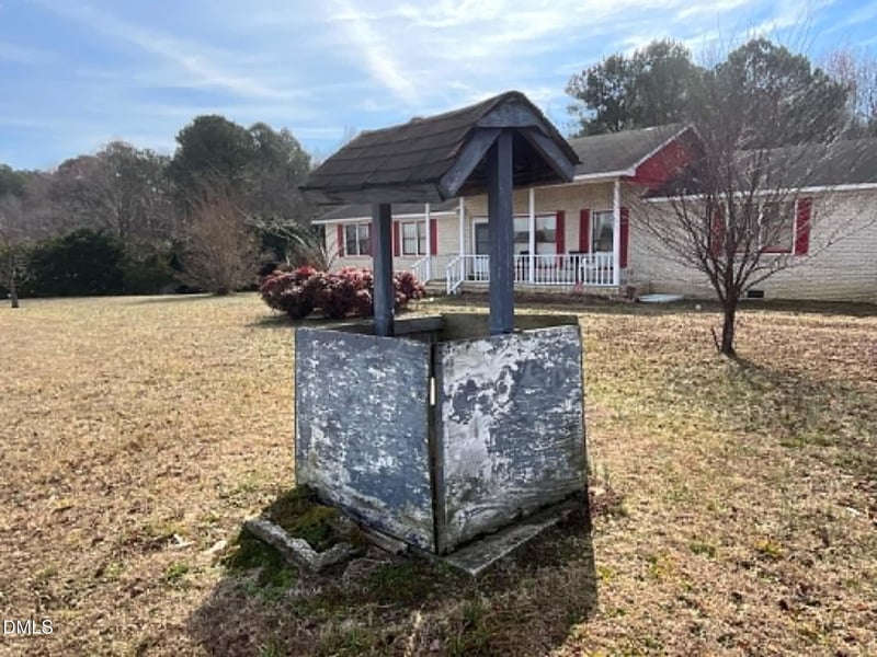 44 Sutton Rd, Louisburg, NC 27549
