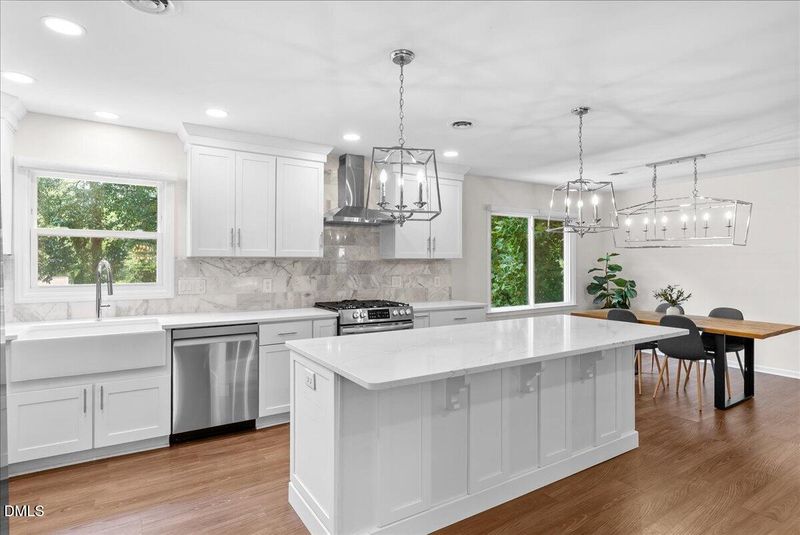 440 Rosehaven Dr, Raleigh, NC 27609