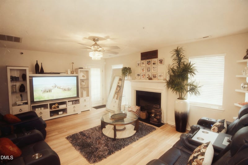 4410 Snowcrest Ln, Raleigh, NC 27616