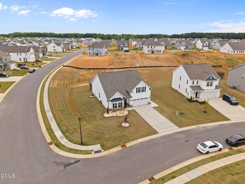 442 Winding Creek Dr, Lillington, NC 27546
