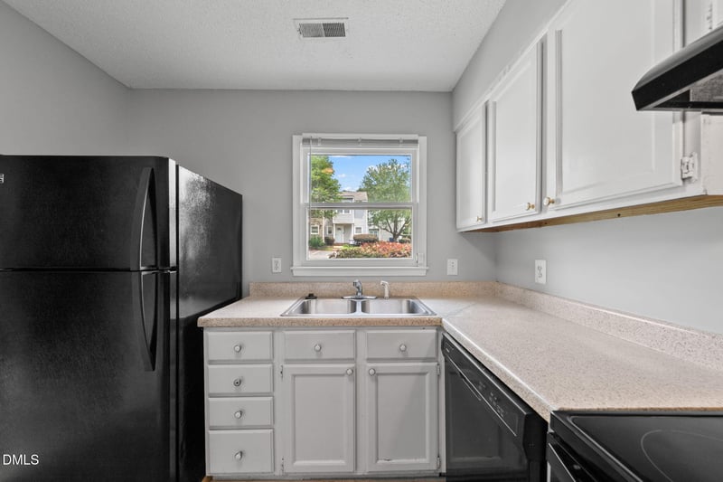 4425 Roller Ct, Raleigh, NC 27604