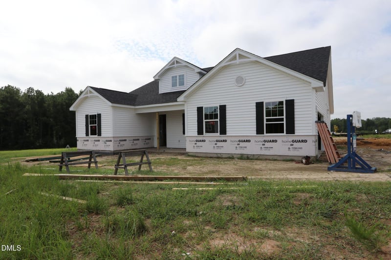 444 Denali Dr, Angier, NC 27501