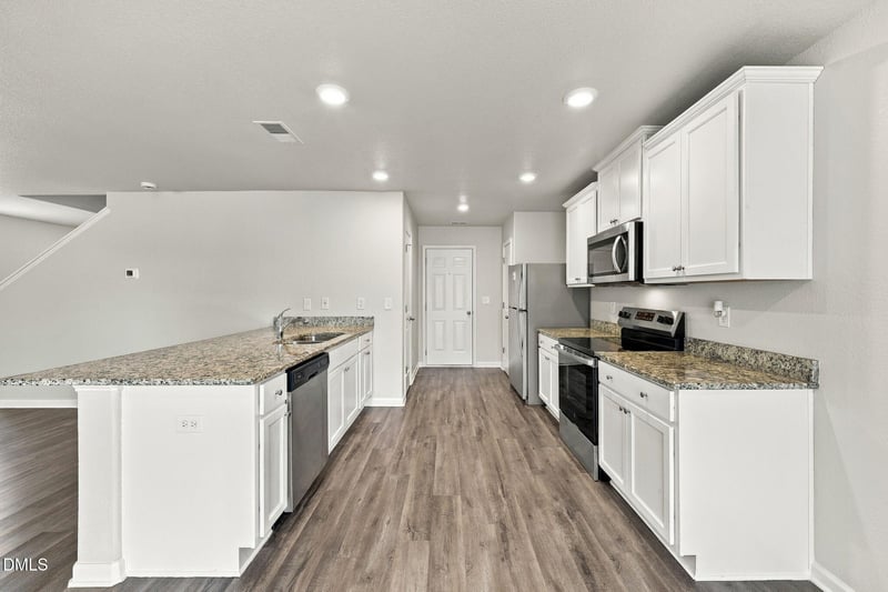 445 Brisk Dr, Zebulon, NC 27597