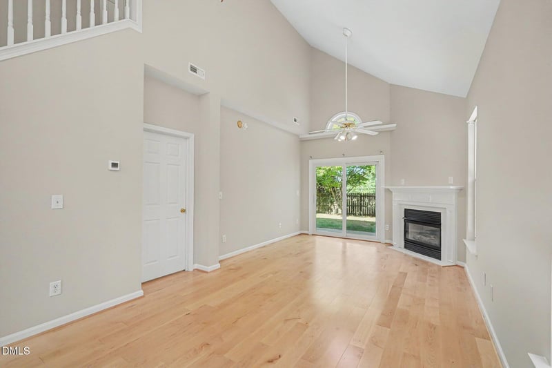 445 Commons Dr, Holly Springs, NC 27540