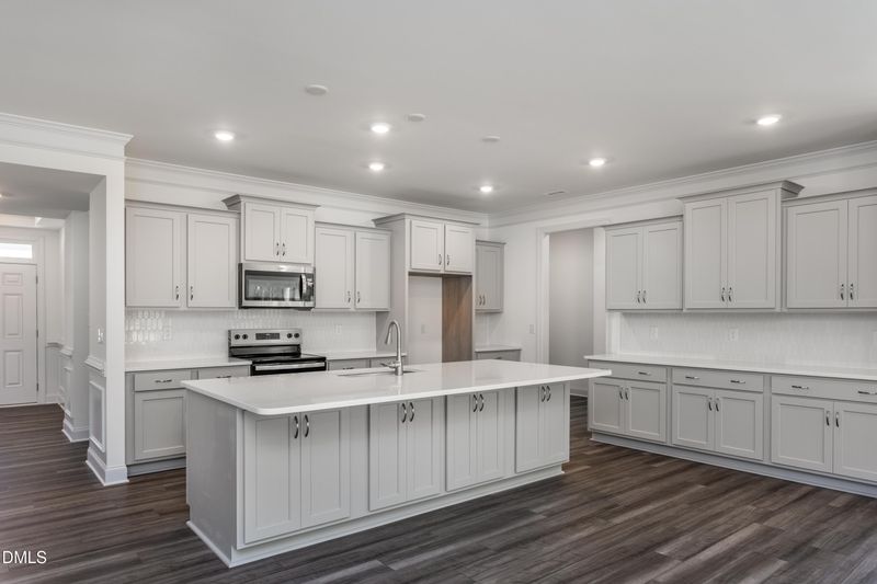 447 Rising Star Dr, Clayton, NC 27520
