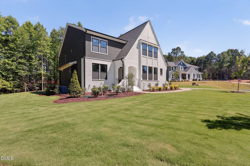 45 Addison Pond Ct, Zebulon, NC 27597