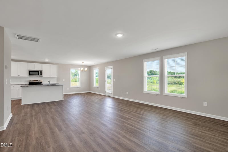 45 E Emily Gardens Dr, Selma, NC 27576
