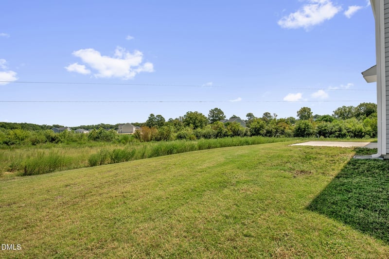 45 E Emily Gardens Dr, Selma, NC 27576