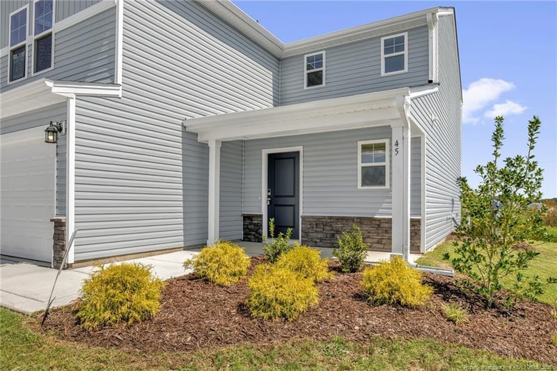 45 E Emily Gardens Dr, Selma, NC 27576