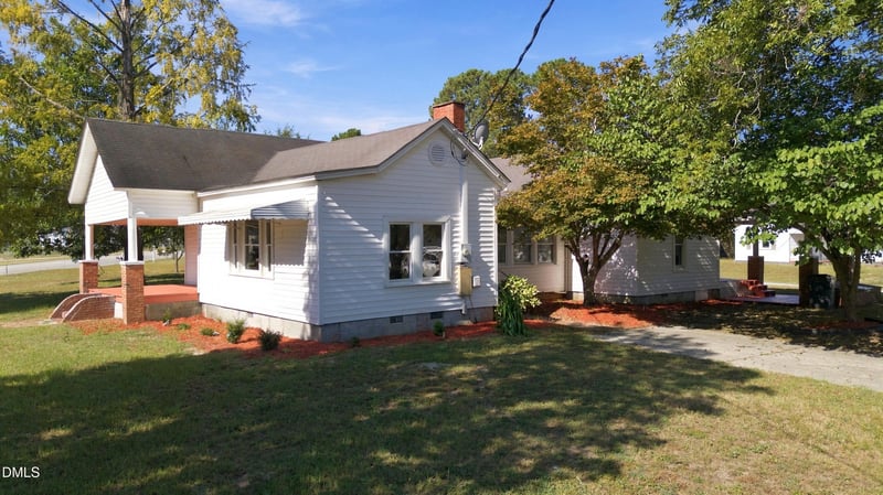 4516 U S Hwy 301 S, Four Oaks, NC 27524