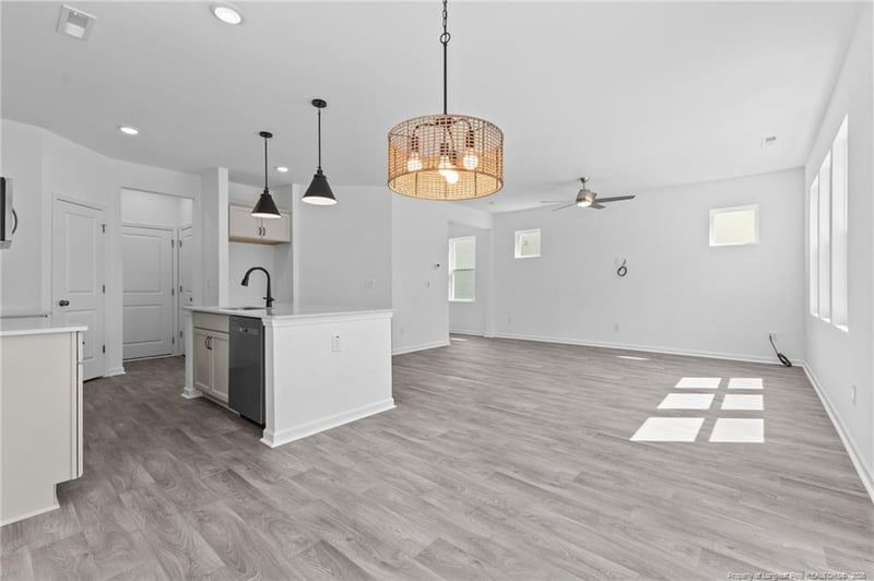 4534 Bunkers Bay Ln, Hope Mills, NC 28371