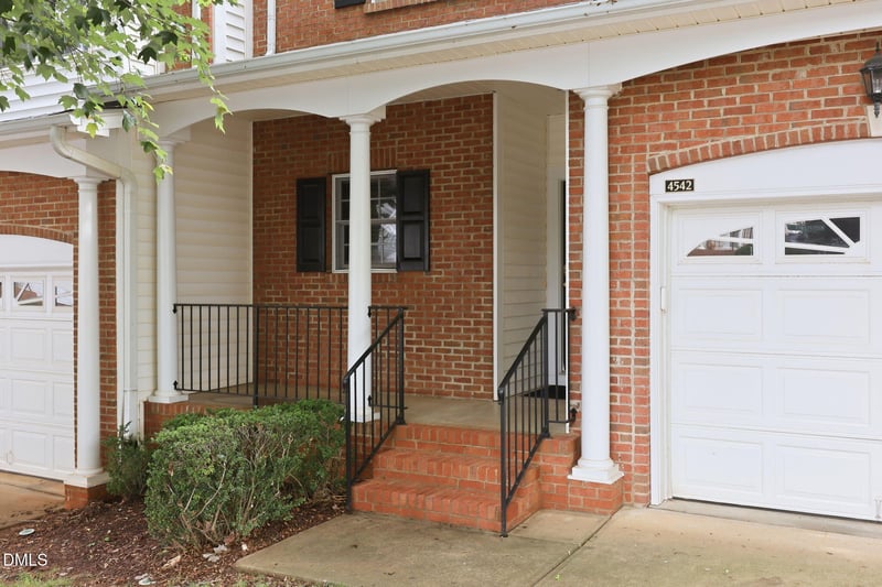 4542 Mistiflower Dr, Raleigh, NC 27606