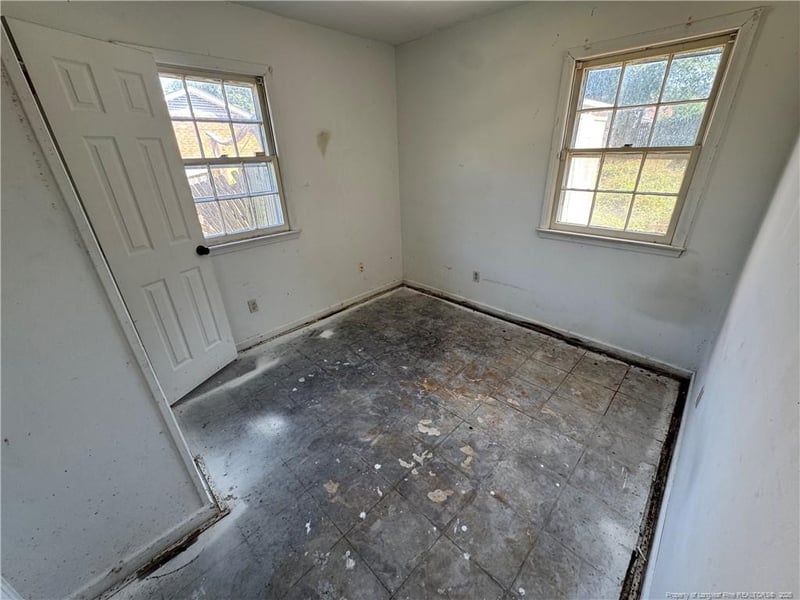 457 Grayton Pl, Fayetteville, NC 28311