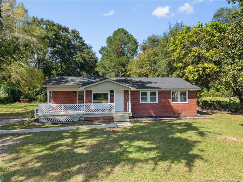 4574 Cameron Rd, Hope Mills, NC 28438