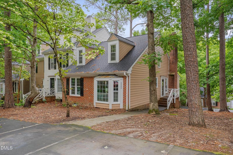 4600 Hamptonshire Dr, Raleigh, NC 27613