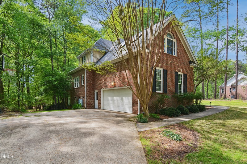 4605 Bartwood Dr, Raleigh, NC 27613